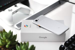 Read more about the article Google Pixel Telefonların Ekran Kilitlerini Atlamanın Yolunu Bulan Hacker 70.000 Dolar ile Ödüllendirildi
